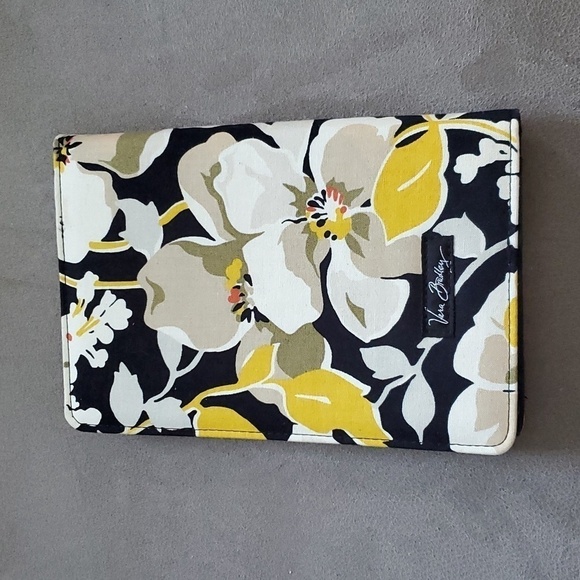 RETIRED PATTERN Vera Bradley Medium E-Book Cover in dogwood pattern - Picture 1 of 4